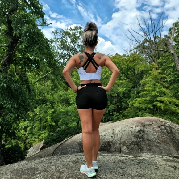 Pedigree EVODRY 3 Piece Limited Edition Workout Set | White & Black - Picture 5 of 15